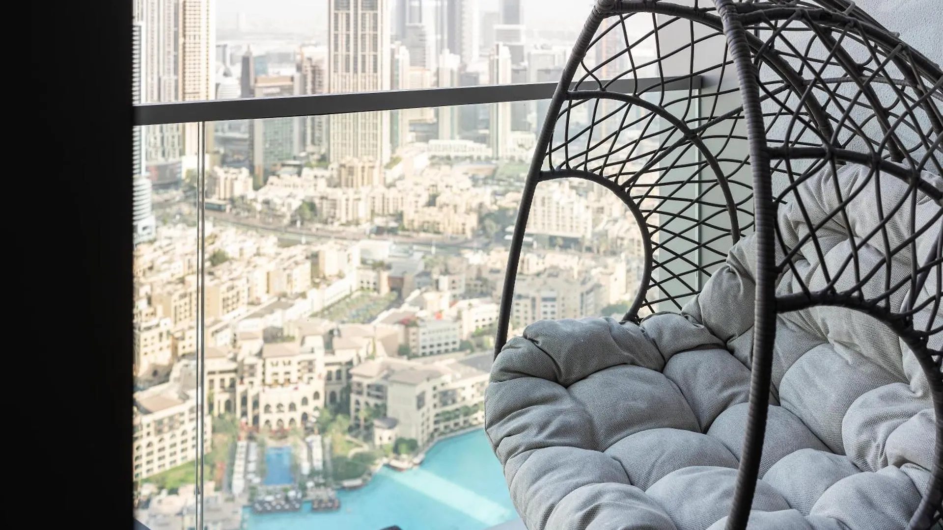 2 Brd Apartement Amaving View By Bella Elite Homes Dubai United Arab Emirates