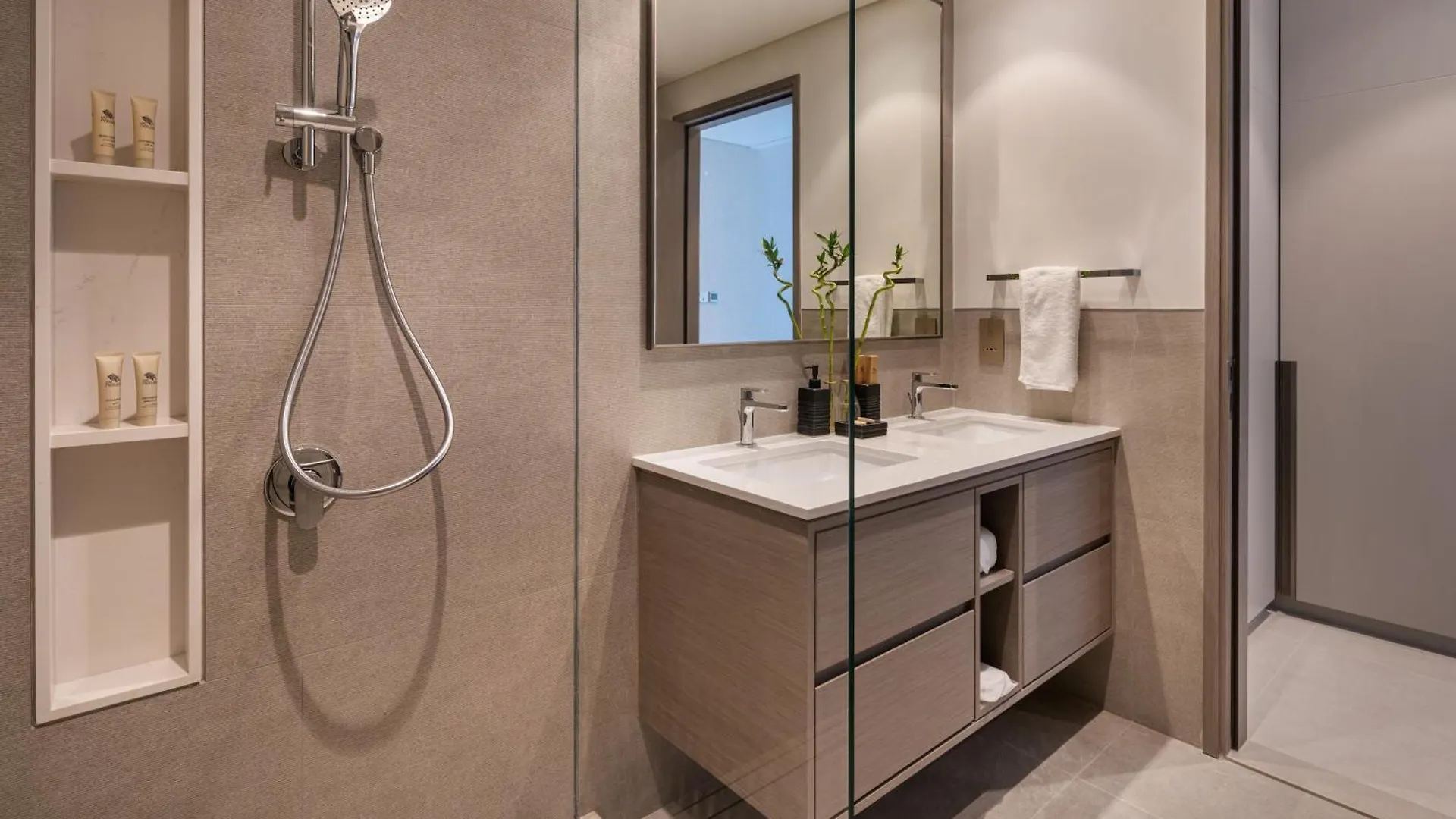 2 Brd Apartement Amaving View By Bella Elite Homes Dubai Apartment